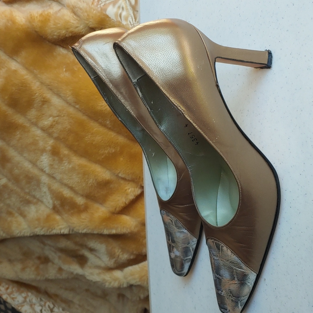 Shoes - Picture 3 of 3